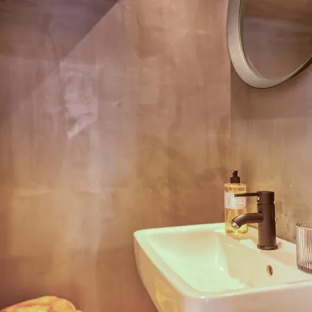 8 Rue Fleuriau Avec Cour Privative