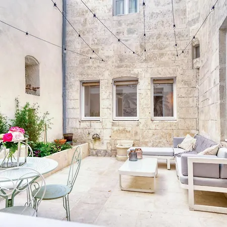 8 Rue Fleuriau Avec Cour Privative Apartment *